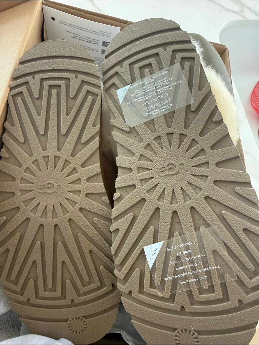 Ugg Disquette NWOT